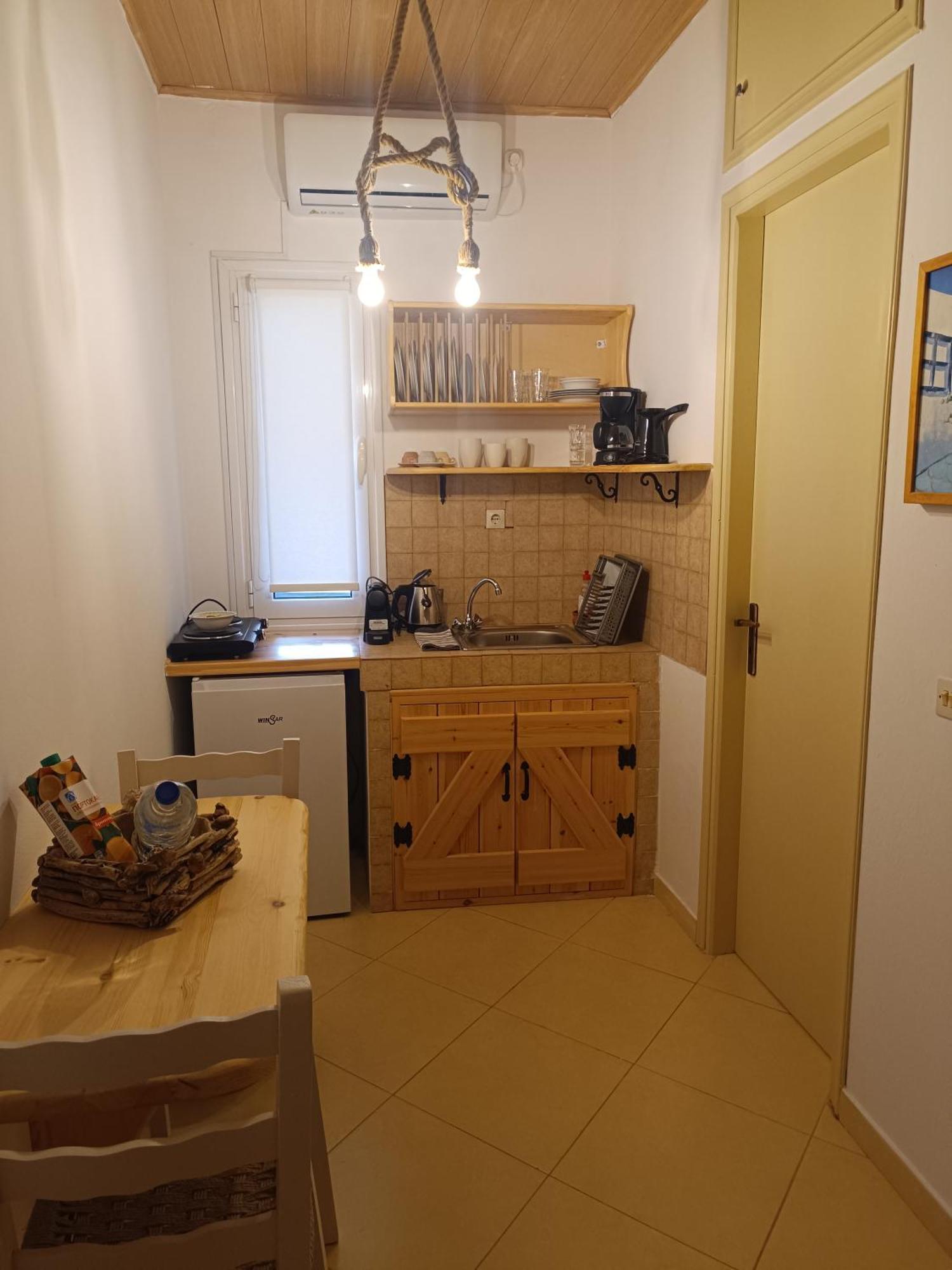 Athina Studio Apartments Кервели Номер фото