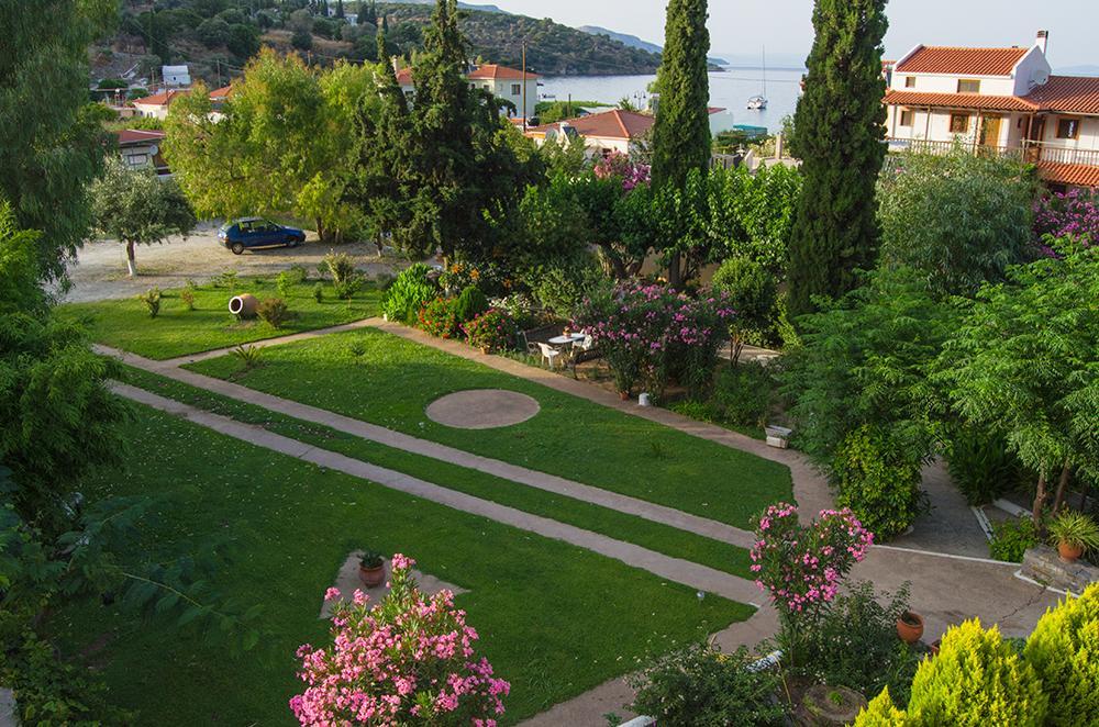 Athina Studio Apartments Кервели Экстерьер фото
